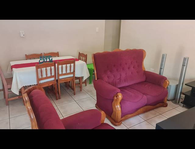 3 BEDROOM TOWNHOUSE FOR SALE IN PROTEA PARK